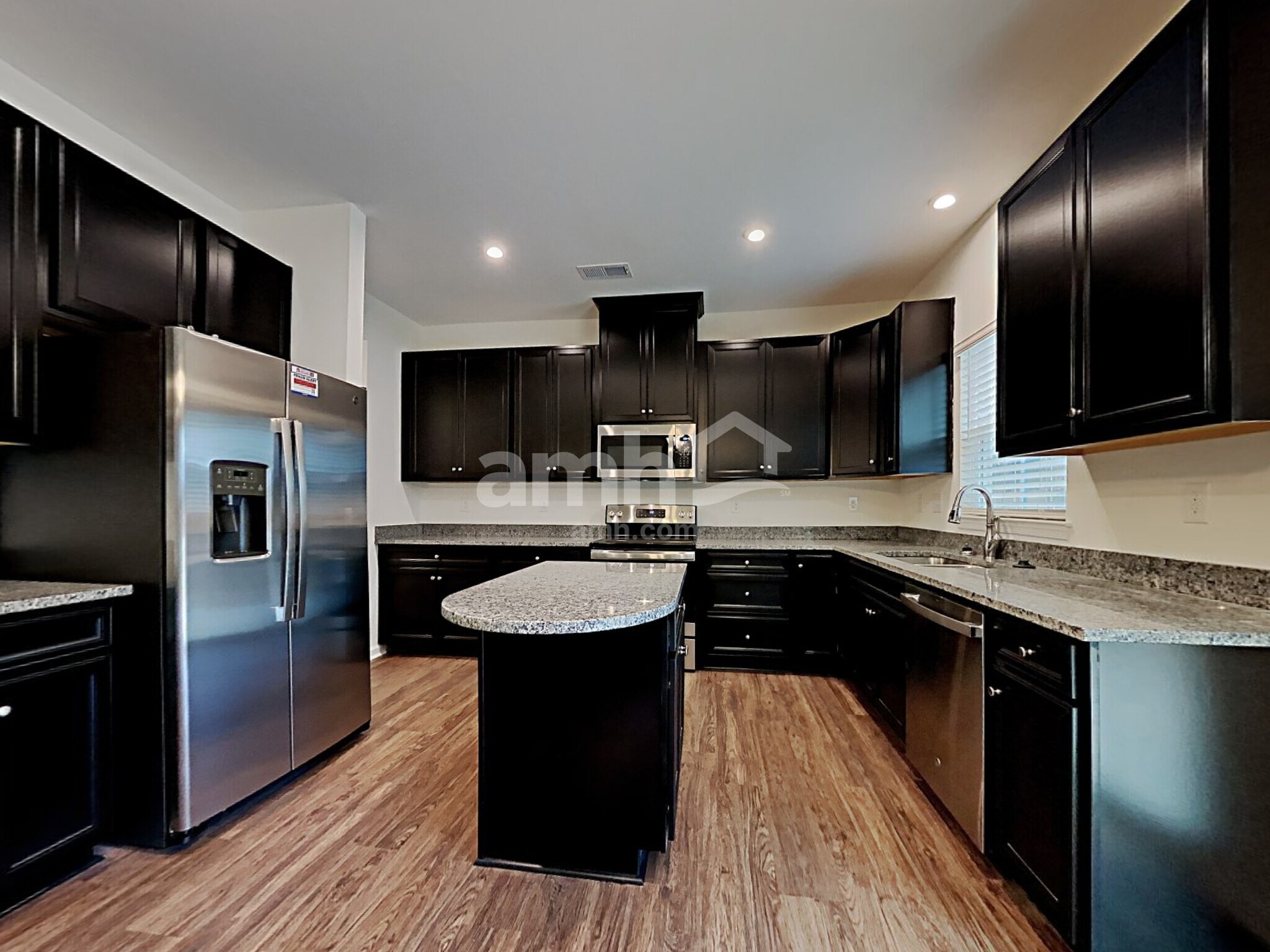 Building Photo - 5038 Twin River Dr