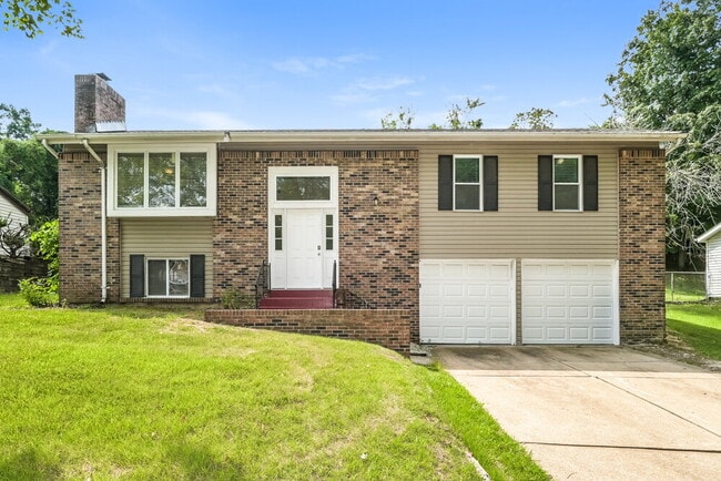 Building Photo - 6950 Jamestown Way Dr