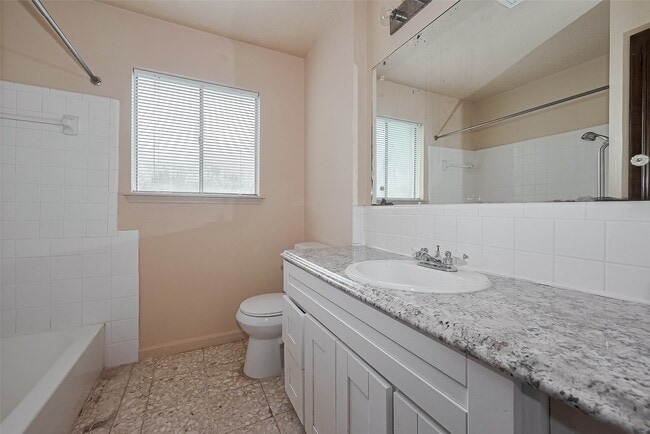 Building Photo - 9126 Willow Meadow Dr