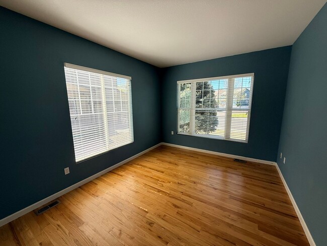 Building Photo - Modern 4-Bedroom Home in Renaissance Neighborhood Near Trails
