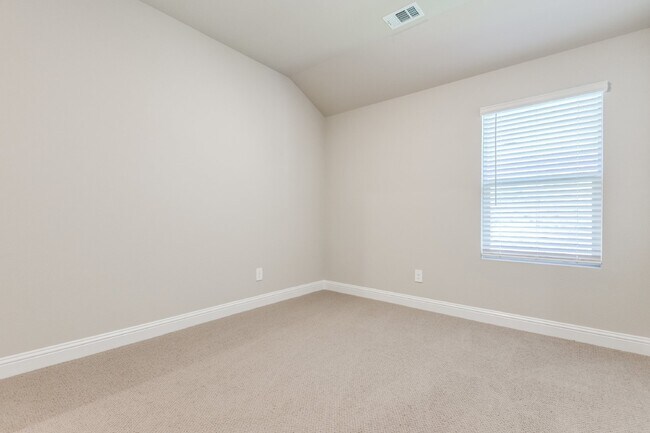 Building Photo - 702 Williams Wy