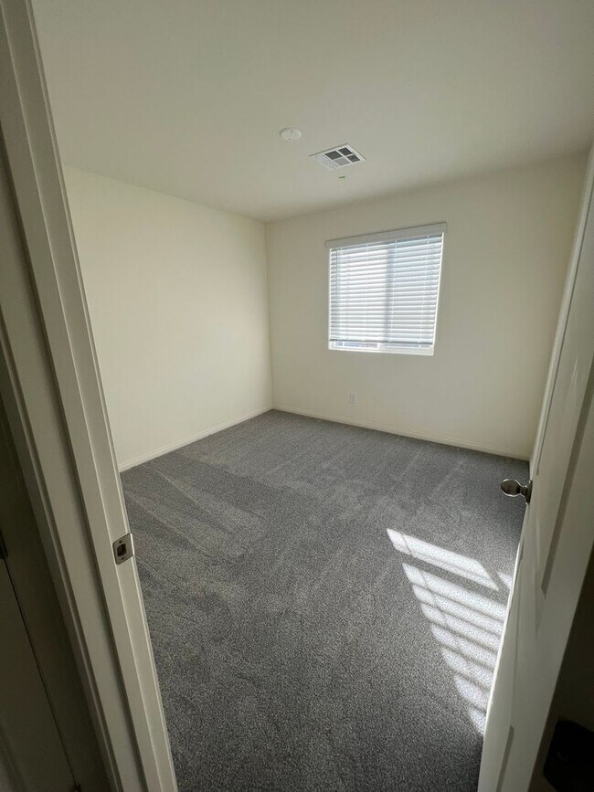 Building Photo - Charming 3BR House in North Las Vegas