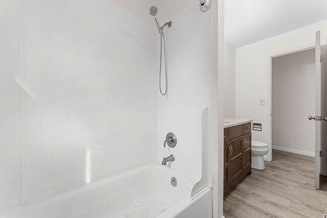 Building Photo - VIDEOTOUR: Delightful home w/Garage and Large Yard. PETS WELCOME