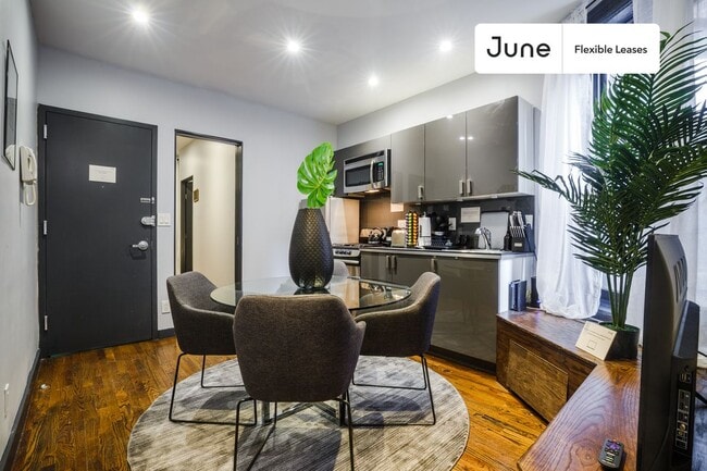 Building Photo - 509 E 87th St