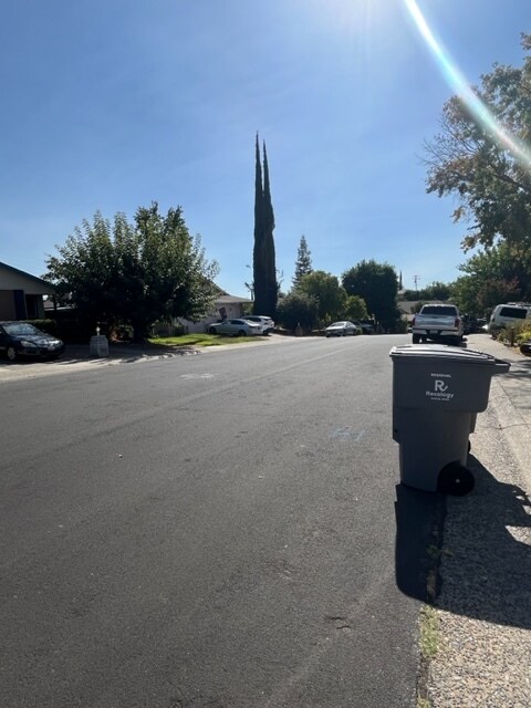 Building Photo - 6120 Merrywood Dr