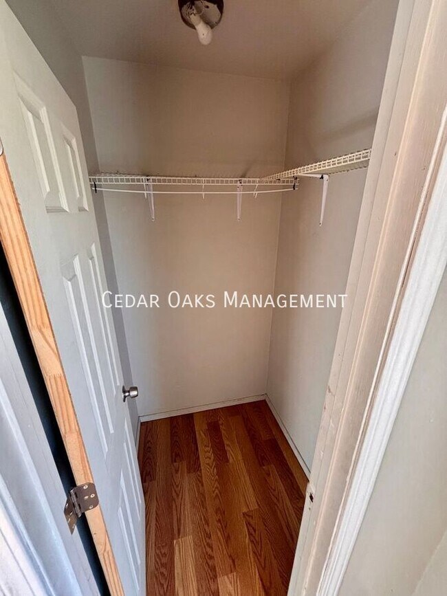 Building Photo - 2520 Mary Phelps Dr