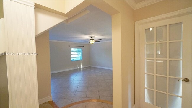 Building Photo - 9220 SW 103rd Ave