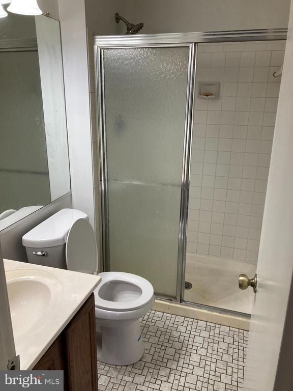 Building Photo - 14193 Royal Oak Ln