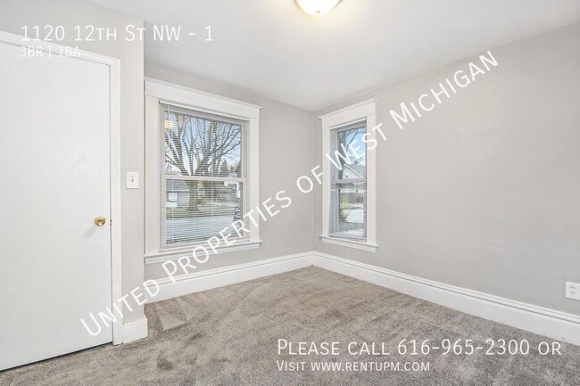 Building Photo - Available Now | 3 Bedroom 1 Bathroom Lower...