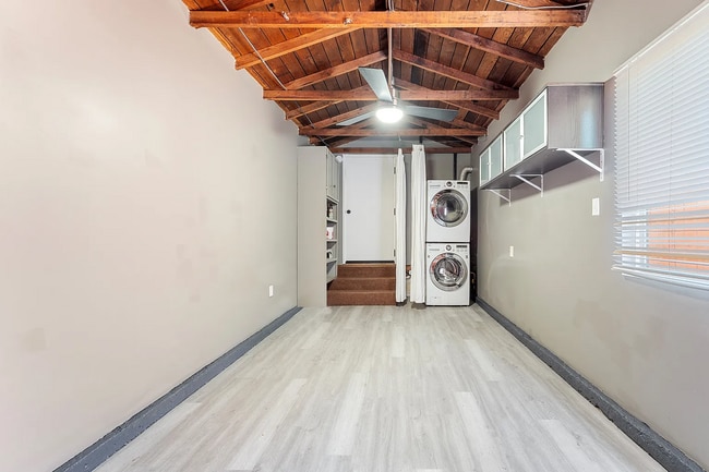 Building Photo - 12935 Greene Ave