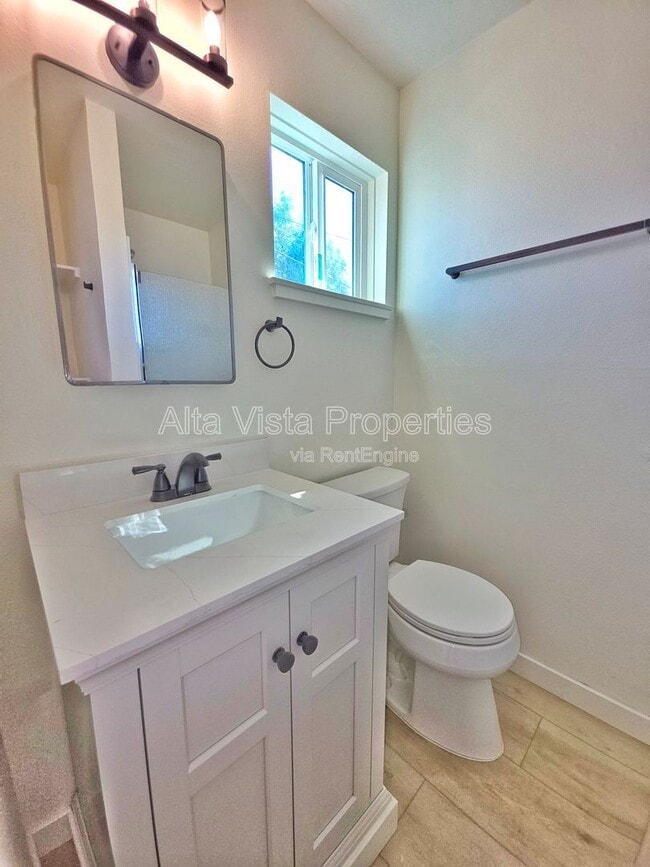 Building Photo - 4722 Mt La Palma Dr