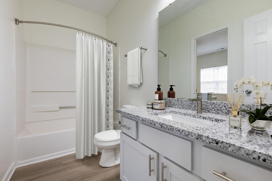 Building Photo - Trellis Pointe