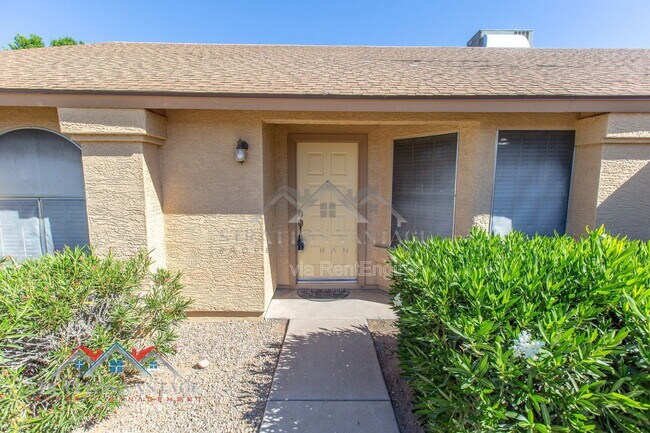 Building Photo - 3950 W Saragosa St