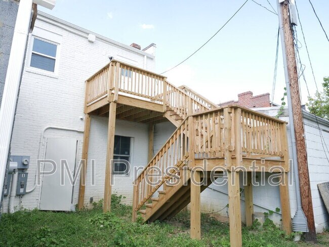 Building Photo - 107 W Brookland Park Blvd