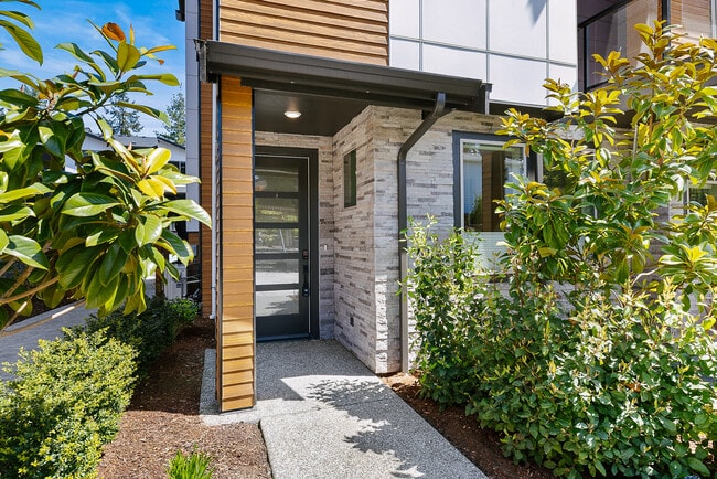Building Photo - 933 Dove Tail Ln NW