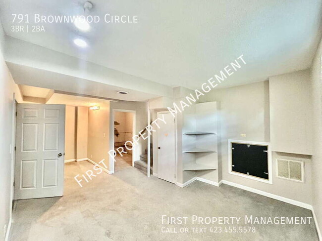 Building Photo - 791 Brownwood Cir