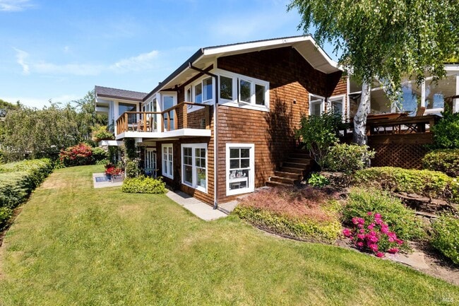 Building Photo - 186 Stewart Dr