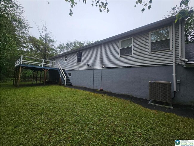 Building Photo - 9733 Cardinal Ln