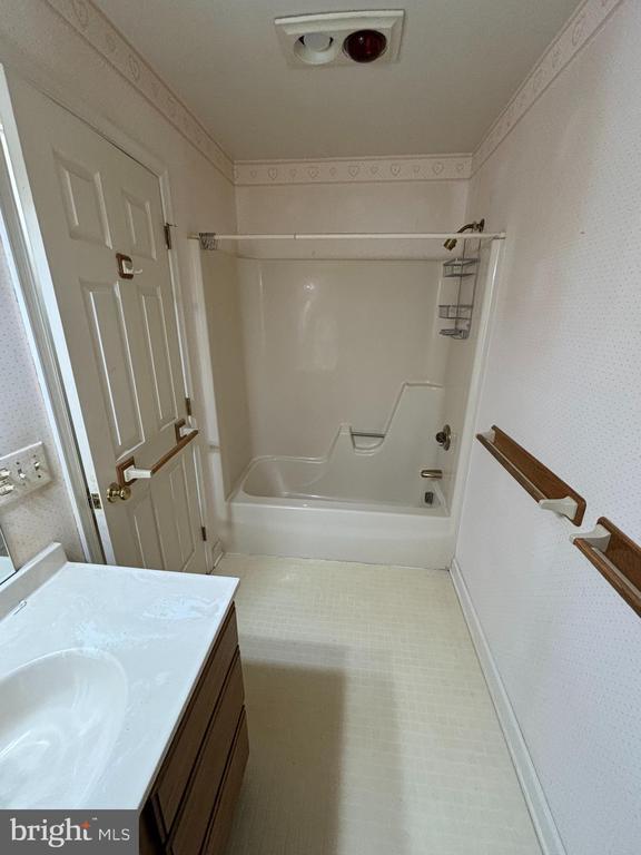 Building Photo - 29304 Woodridge Dr