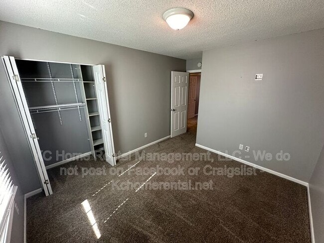 Building Photo - 3304 NW 84th Terrace