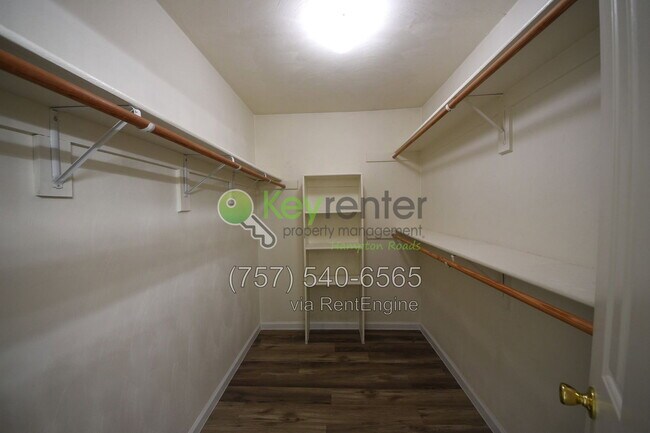 Building Photo - 1109 Lady Ashley Dr