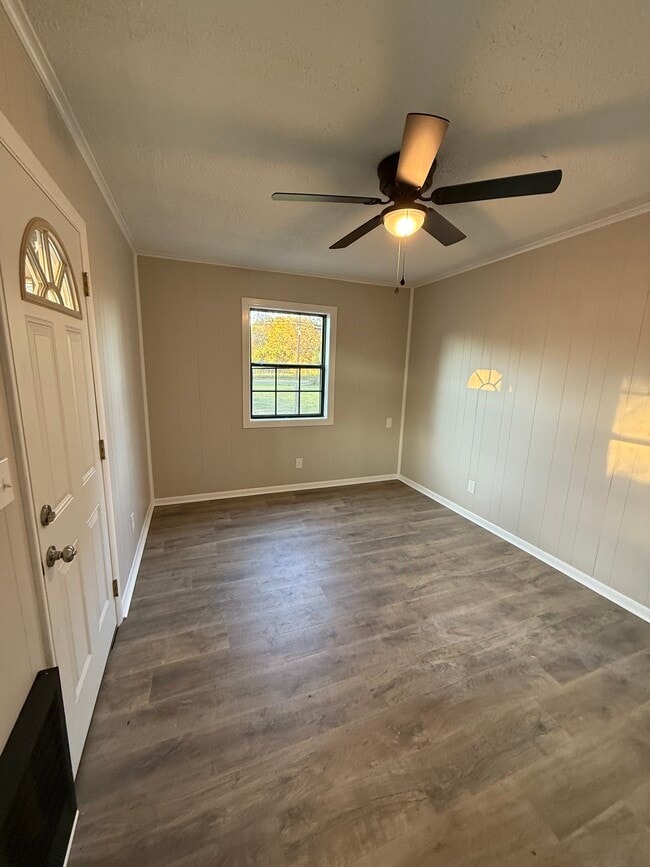 Building Photo - 616-622 14th St Quadplex