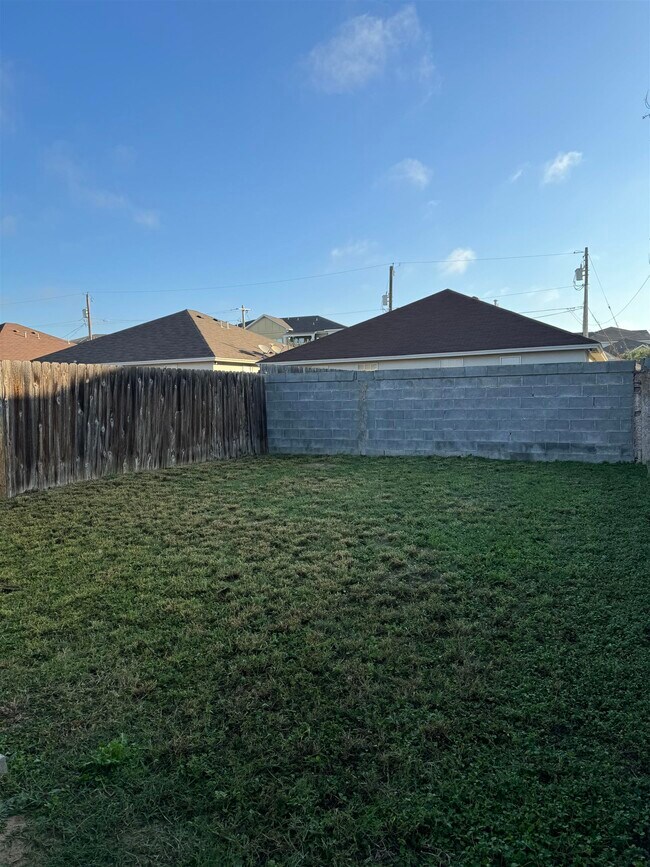 Building Photo - 7301 Wagner Ct