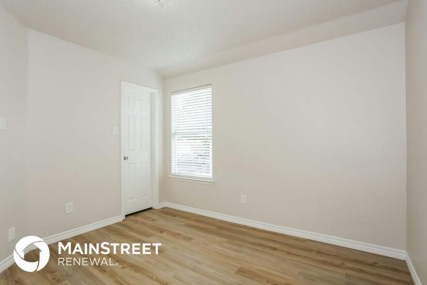 Building Photo - 1019 Chelsea Ln
