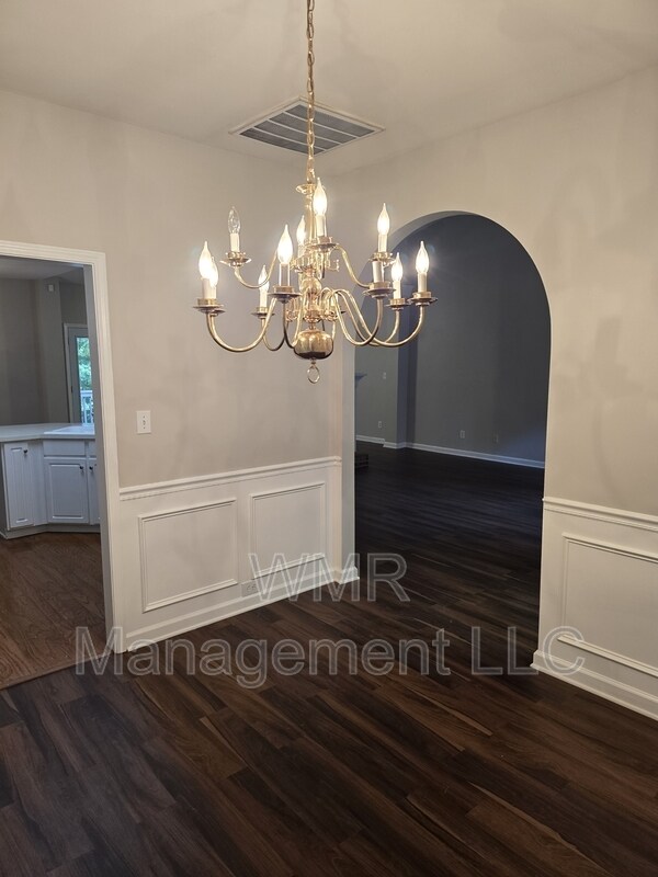 Building Photo - 7803 Harrington Woods Rd