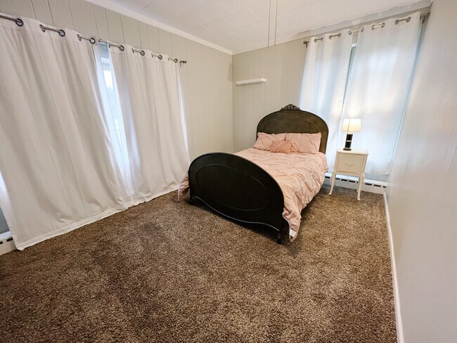 Building Photo - 316 Castle Rd