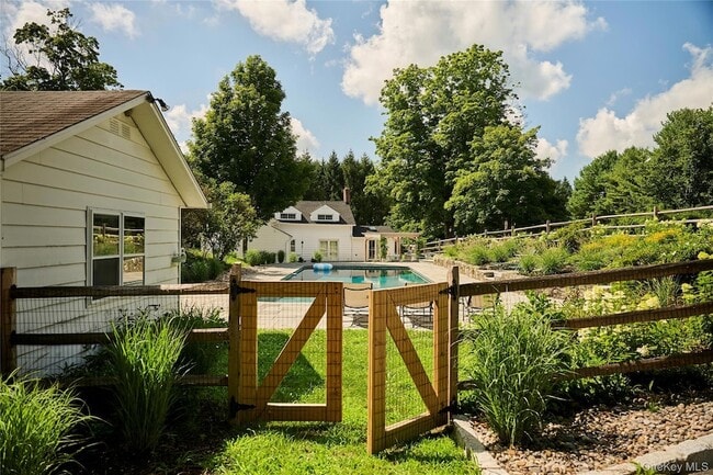 Building Photo - 41 Seelbach Ln