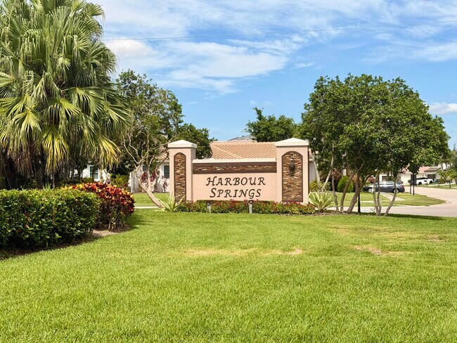Building Photo - 11073 Harbour Springs Cir