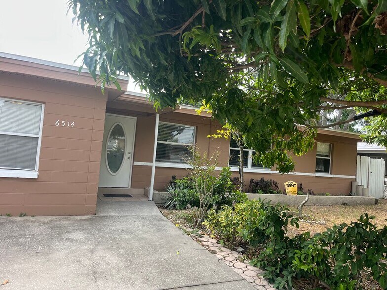 Primary Photo - 6514 34th Ave N