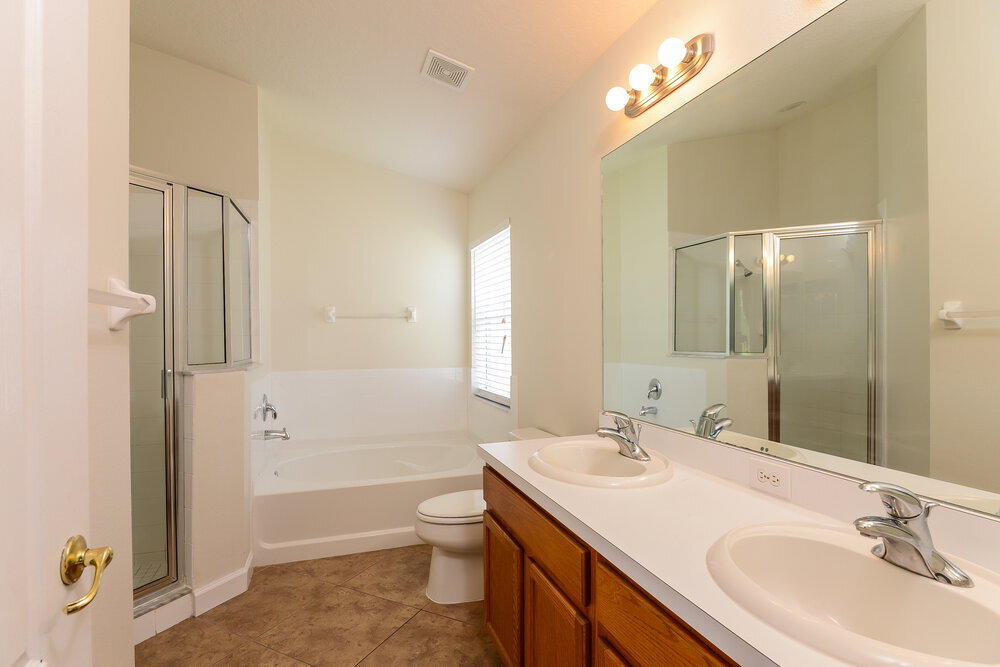 Building Photo - 30629 Midtown Ct