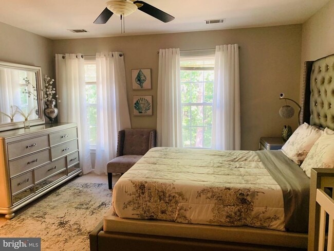 Building Photo - 14162 Compton Valley Way