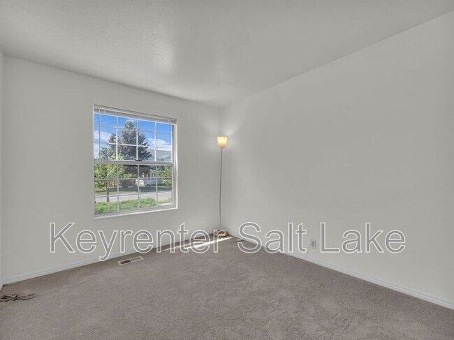 Building Photo - 1779 Michael Way