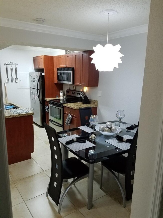 Building Photo - 15570 SW 105th Ln