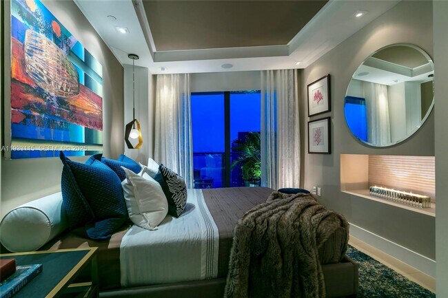 Building Photo - 1300 S Miami Ave