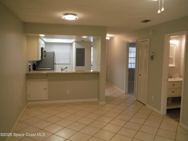 Building Photo - 3035 Sir Hamilton Cir