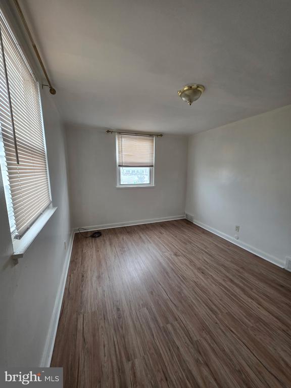 Building Photo - 6327 Eastwood St