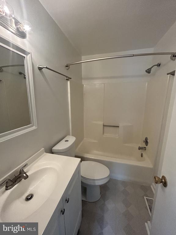 Building Photo - 9536 Melrose Square Way