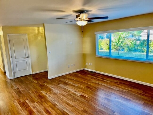 Building Photo - 6231 Forest Ln