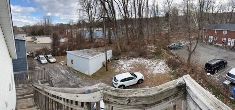 Building Photo - 353 Park St