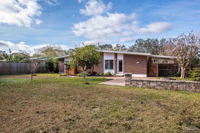 Building Photo - 3505 Wellington Rd