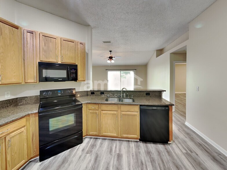 Building Photo - 14088 Ridgewick Dr