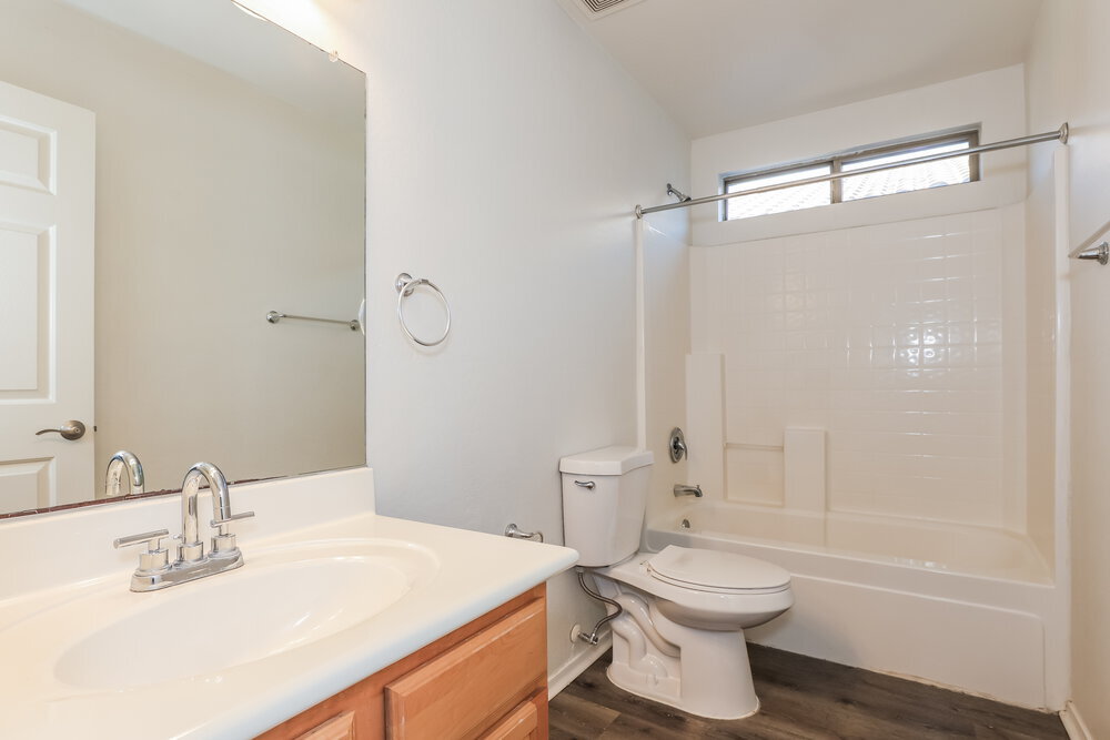 Building Photo - 13023 W Lawrence Rd