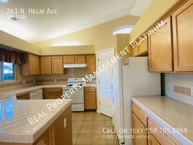 Building Photo - 241 N Helm Ave