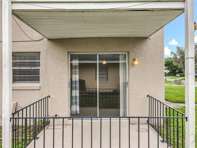Building Photo - 4223 Parkside Dr
