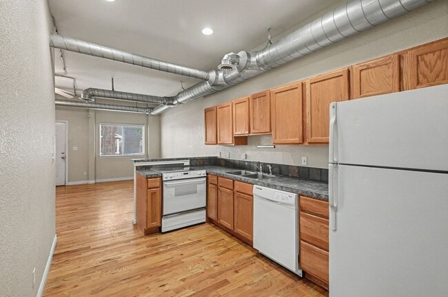 Building Photo - 5132 W 41st Ave