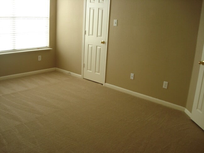 Building Photo - COMING SOON. @ A Great Location!